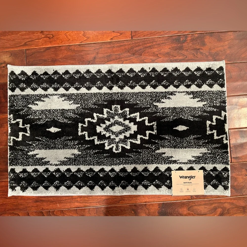 Wrangler Black and Gray Geometric Bath Mat/Rug